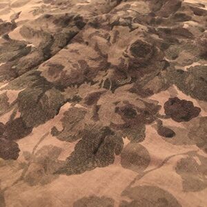 Gorgeous Floral Patterned Linen Duvet Cover and 2 Euro shams